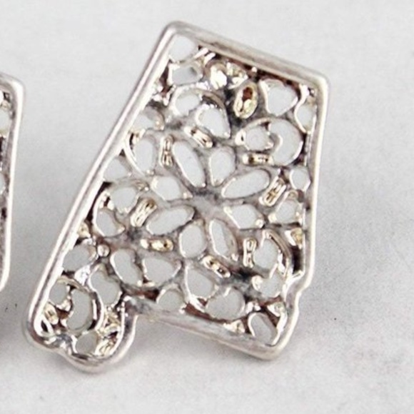 NWT *BOUTIQUE* ALABAMA EARRINGS - Picture 2 of 2